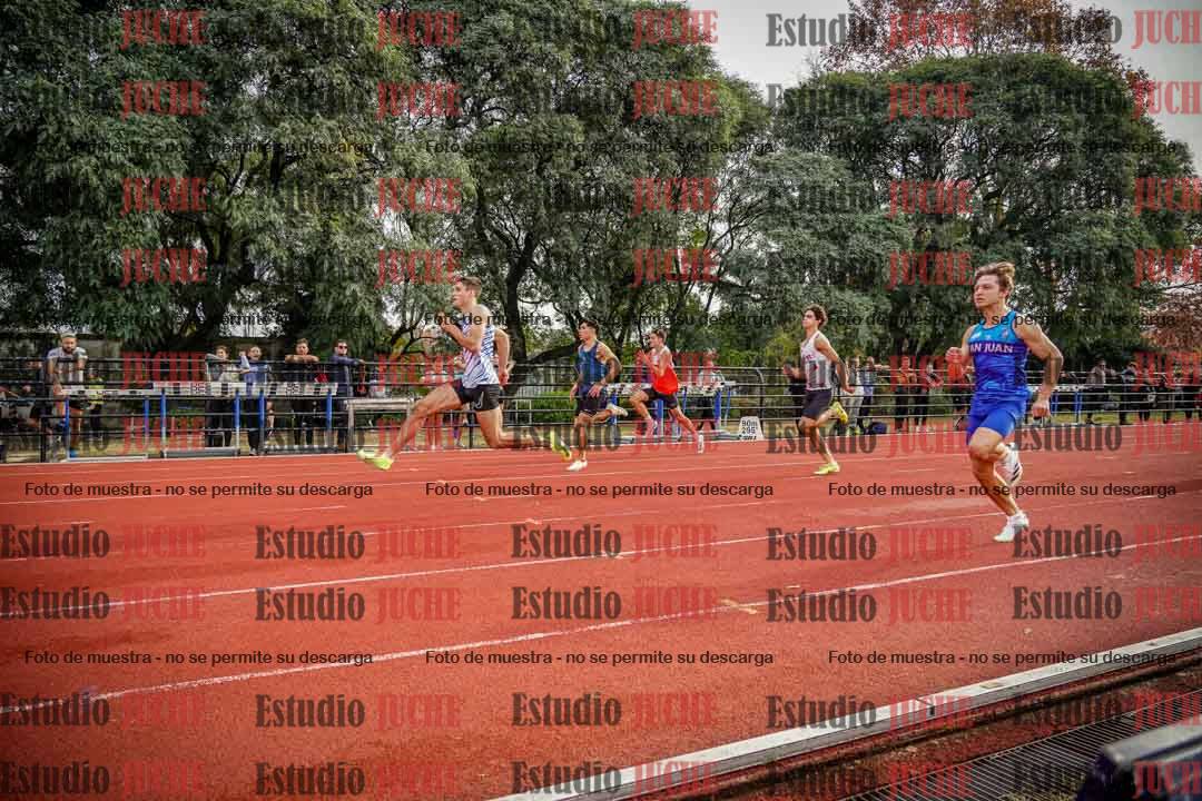 Fotos de los 100 m llanos de varones