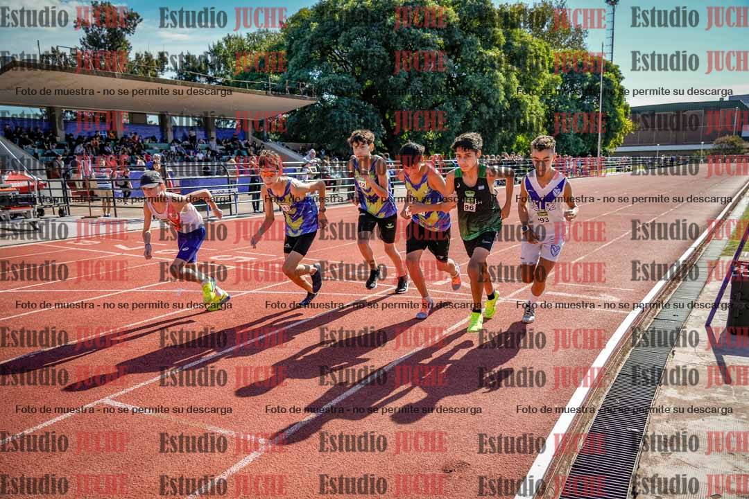Fotos de los 2400 m de varones