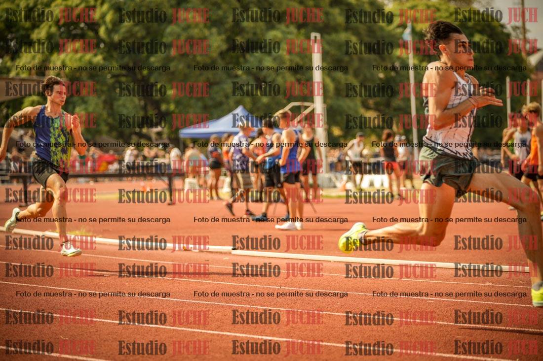 Fotos de los 400 m llanos de varones