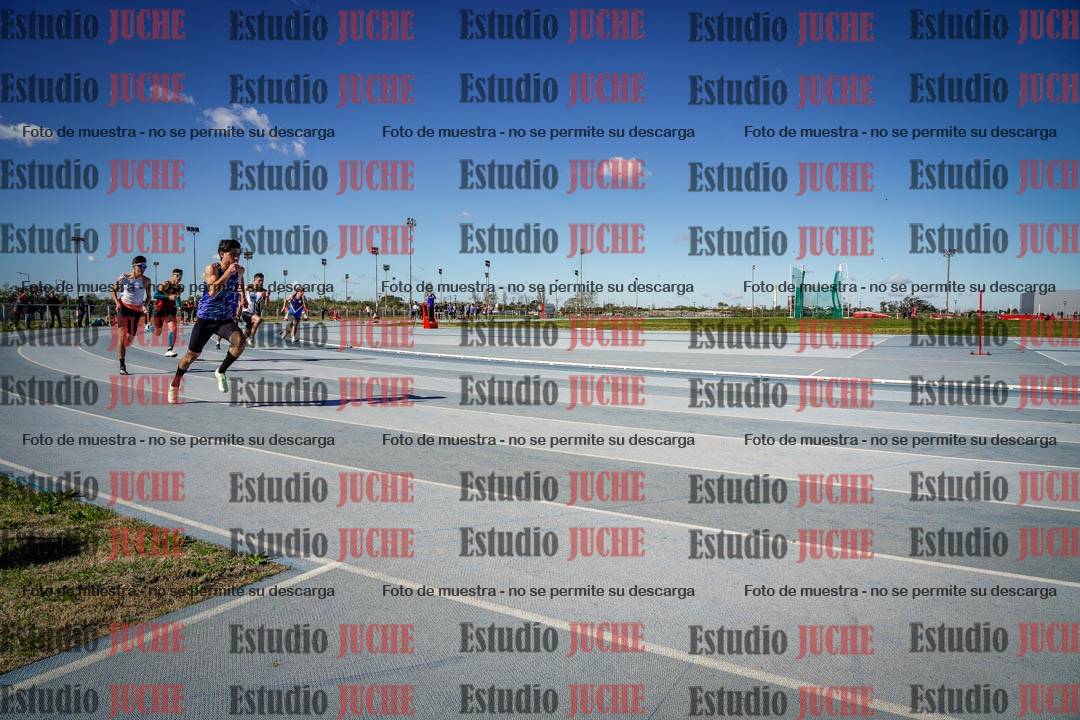 Fotos de los 200 m llanos de varones