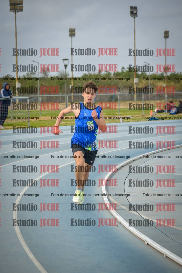 Fotos de los 600 m llanos de varones