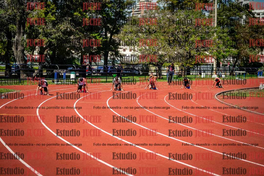 Fotos de los 200 m llanos de varones