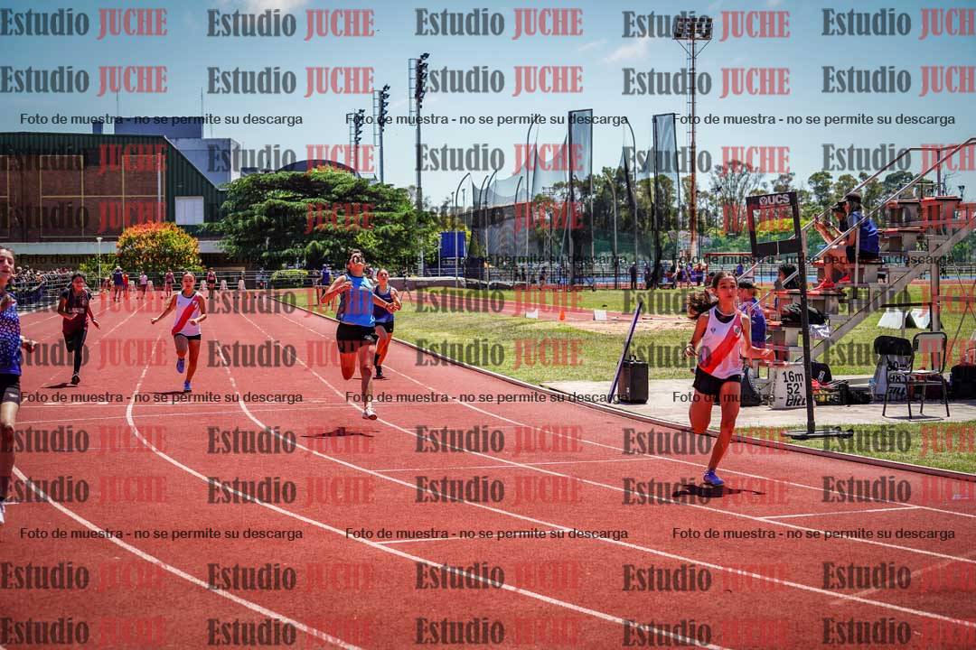Fotos de los 80 m llanos de mujeres