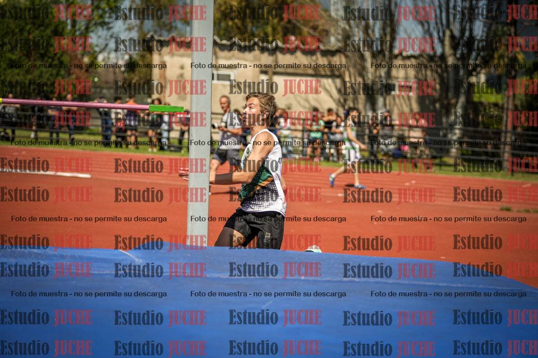 Fotos del salto en alto de varones