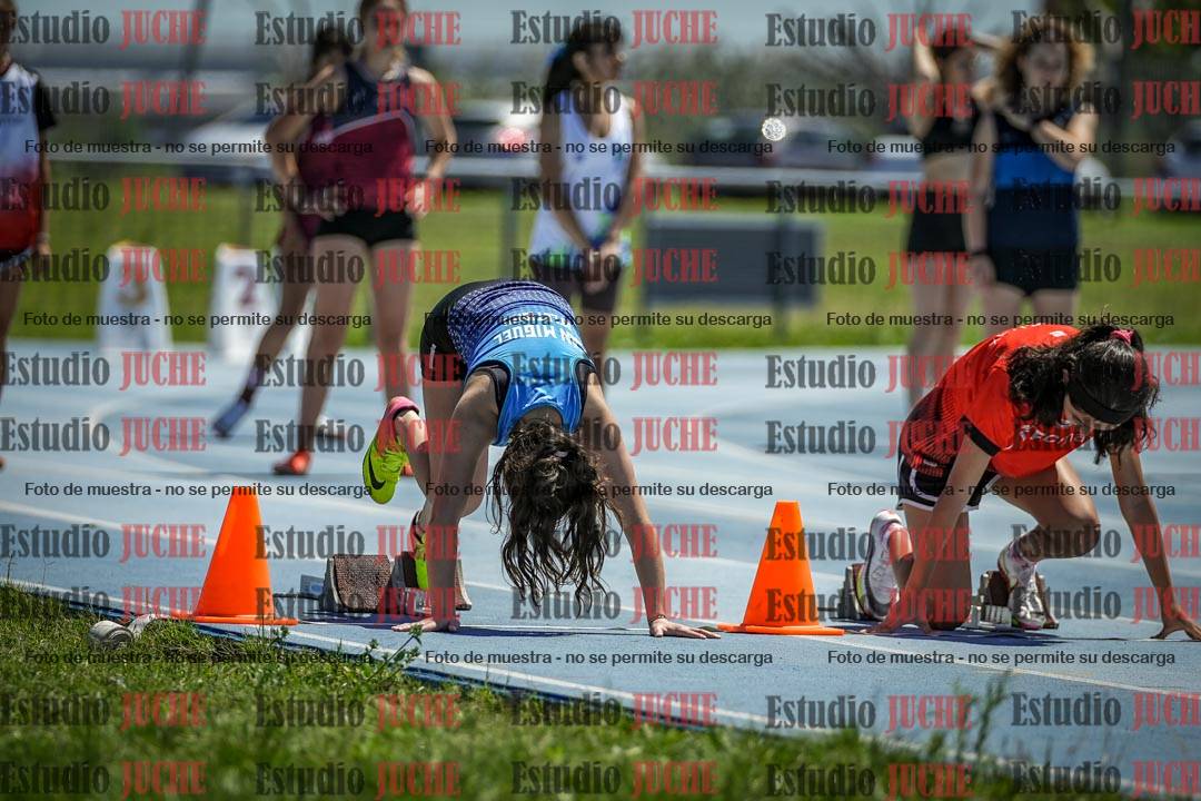 Fotos de los 80 m llanos de mujeres