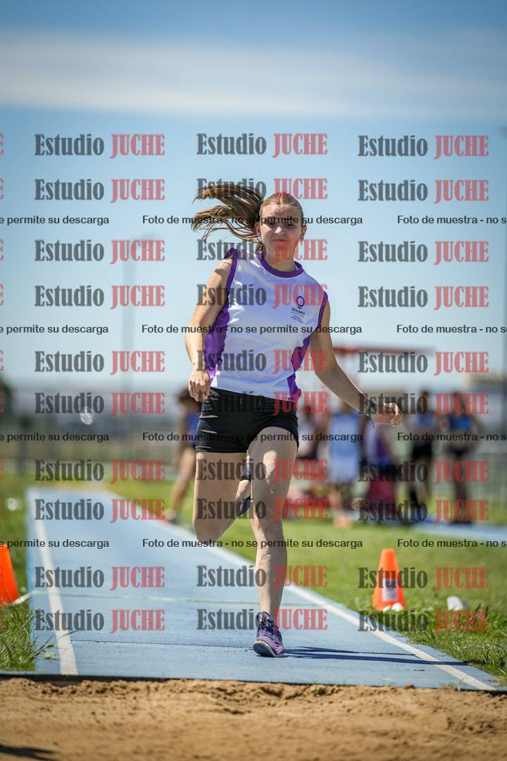 Fotos del salto triple de varones y mujeres - todas las tablas
