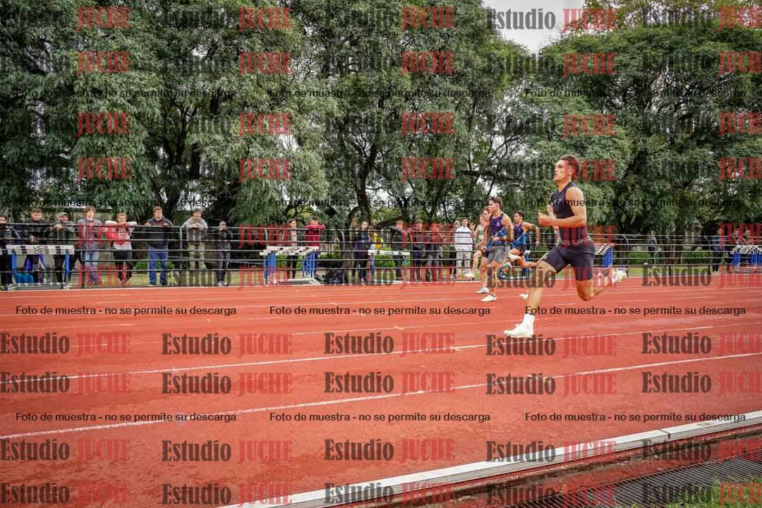 Fotos de los 100 m llanos de varones