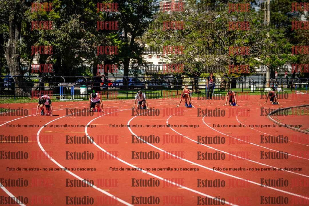 Fotos de los 200 m llanos de varones