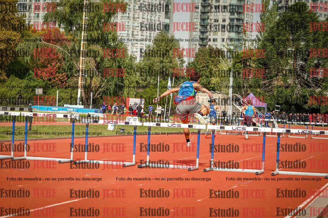 Fotos de los 400 m con vallas de varones