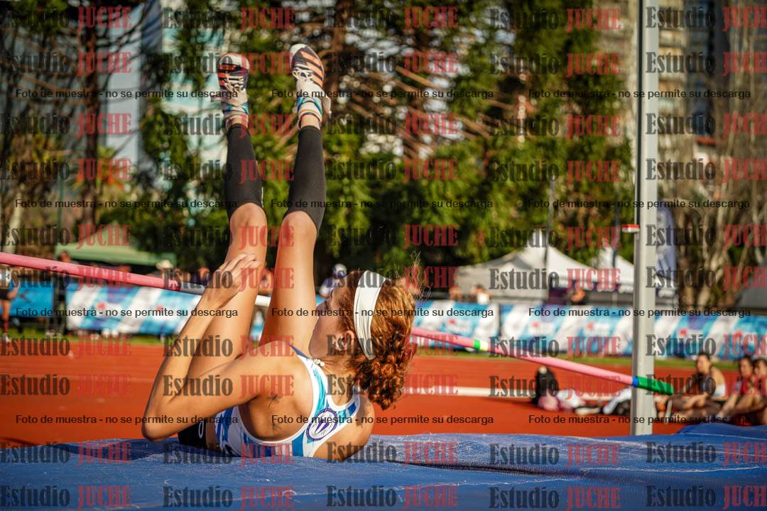 Fotos del salto en alto de mujeres