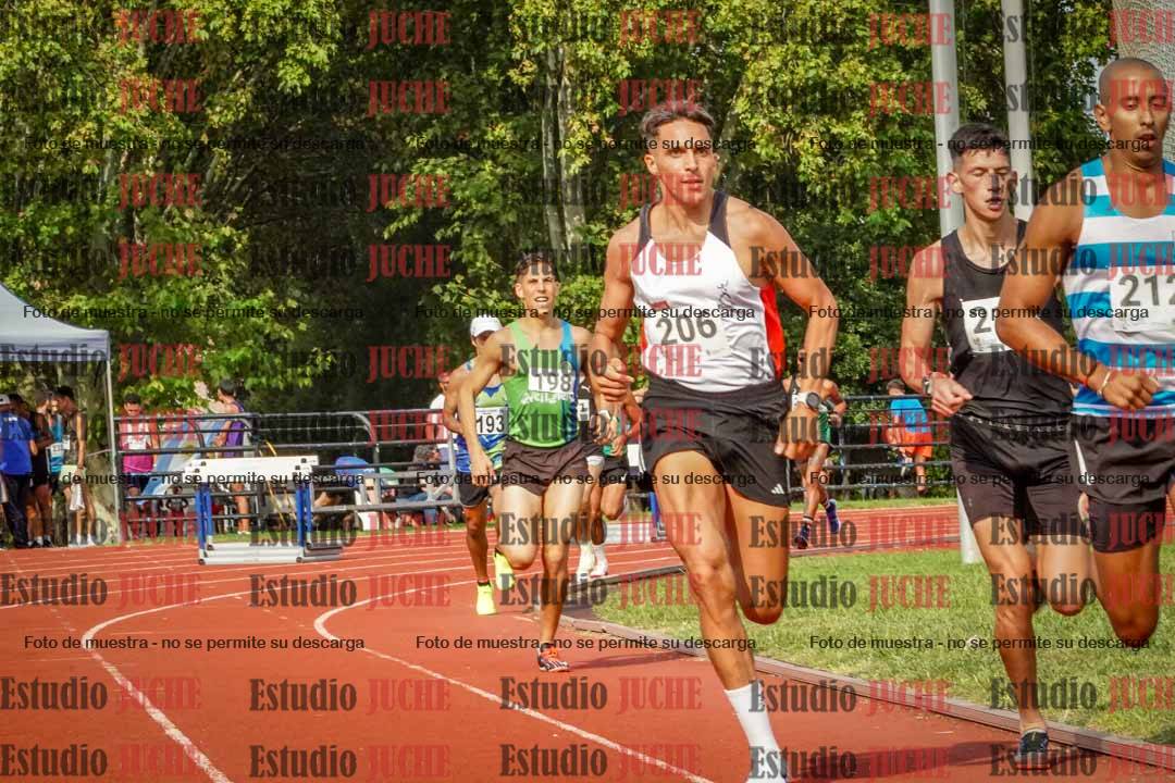 Fotos de los 3000 m llanos de varones