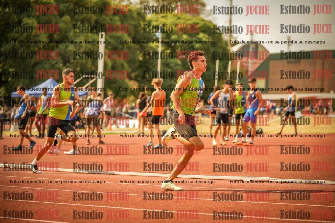 Fotos de los 400 m llanos de varones