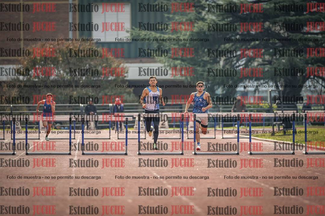 Fotos de los 400 m con vallas de varones