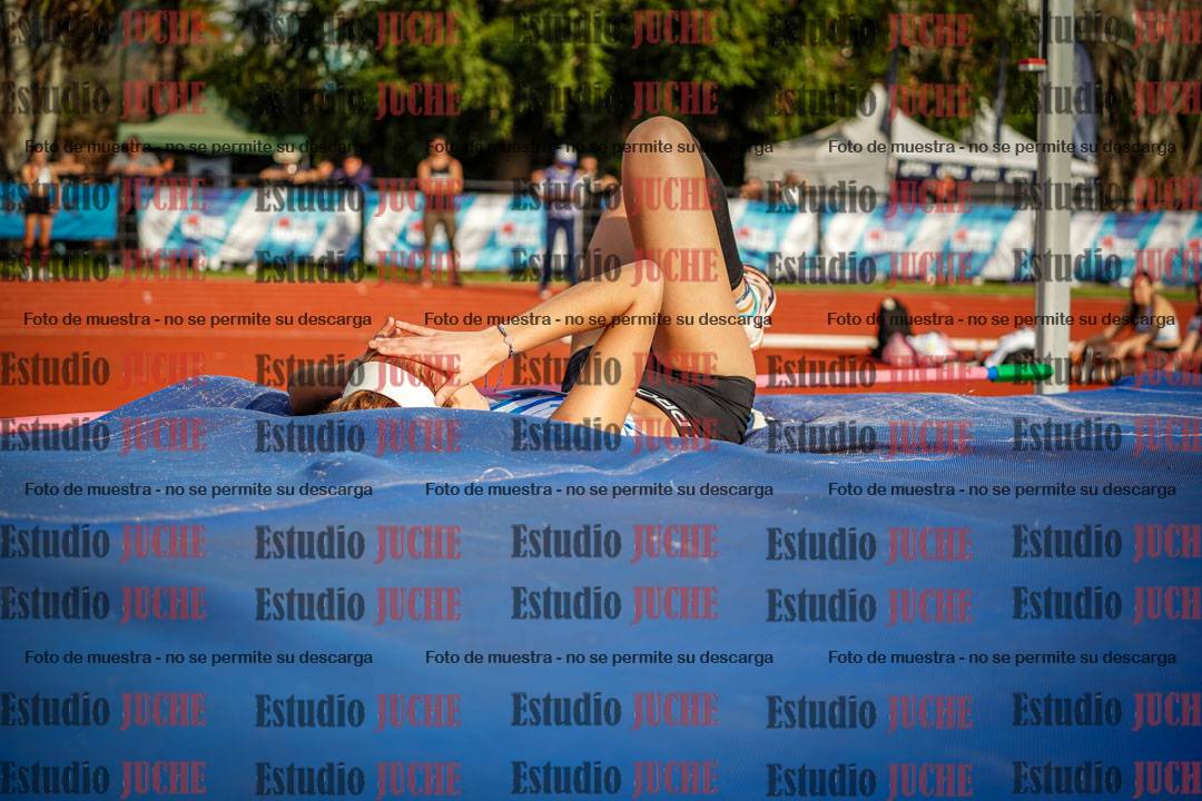 Fotos del salto en alto de mujeres