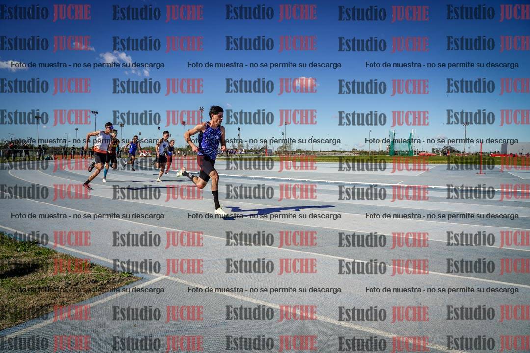 Fotos de los 200 m llanos de varones