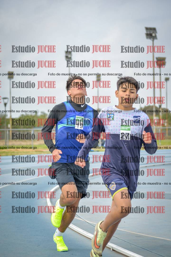 Fotos de los 600 m llanos de varones