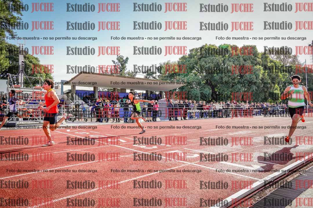 Fotos de los 100 m llanos de varones