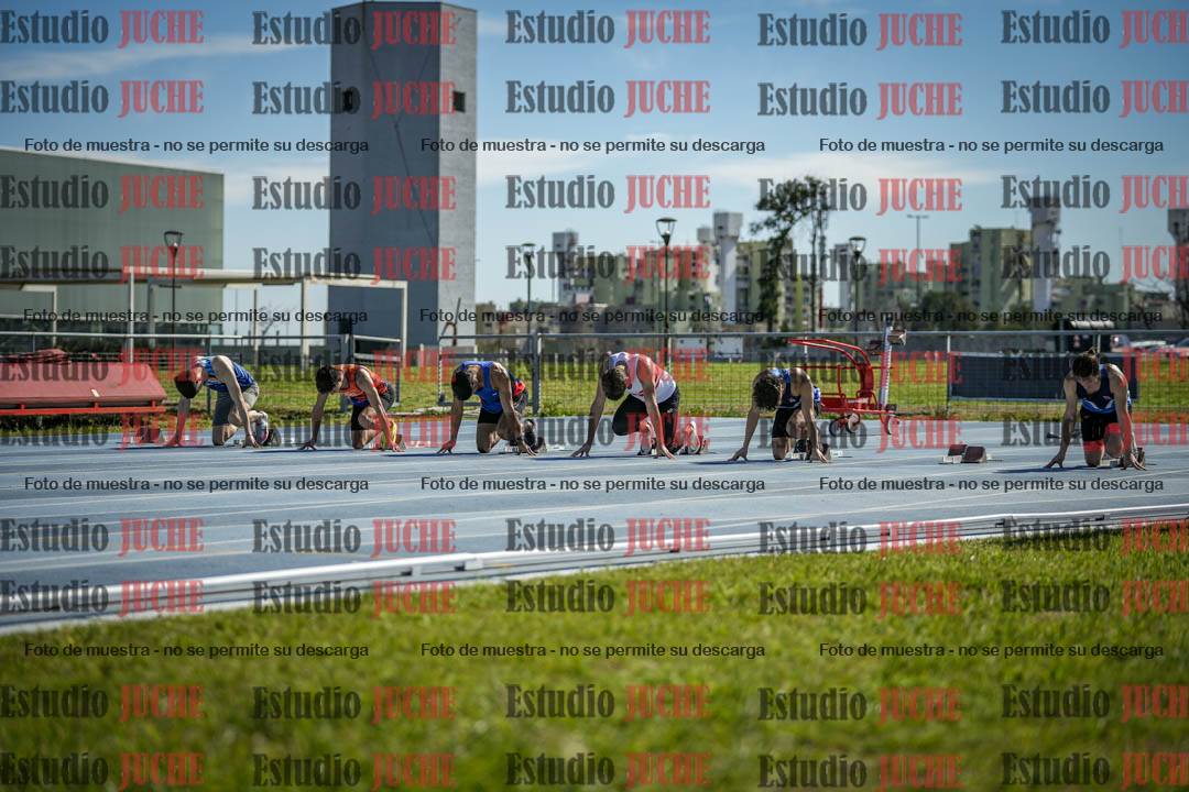 Fotos de los 100 m llanos de varones