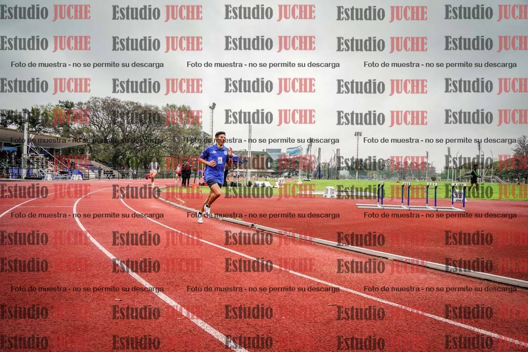 Fotos de los 800 m llanos de varones