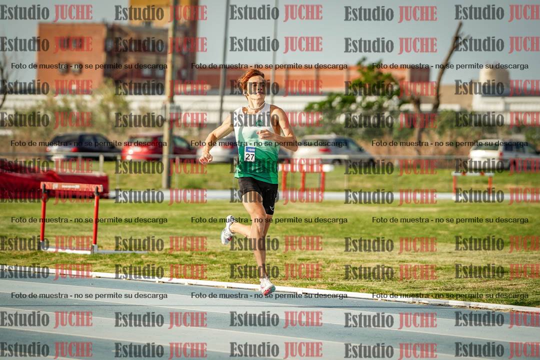 Fotos de los 800 m llanos de varones
