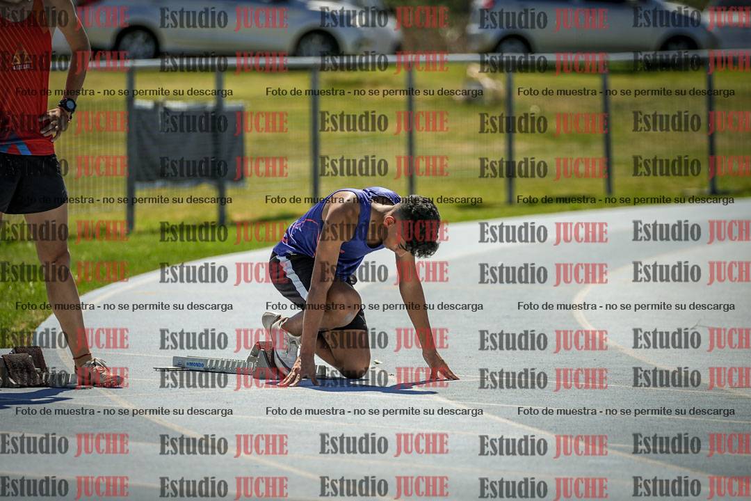 Fotos de los 110 m con vallas de varones - serie 1