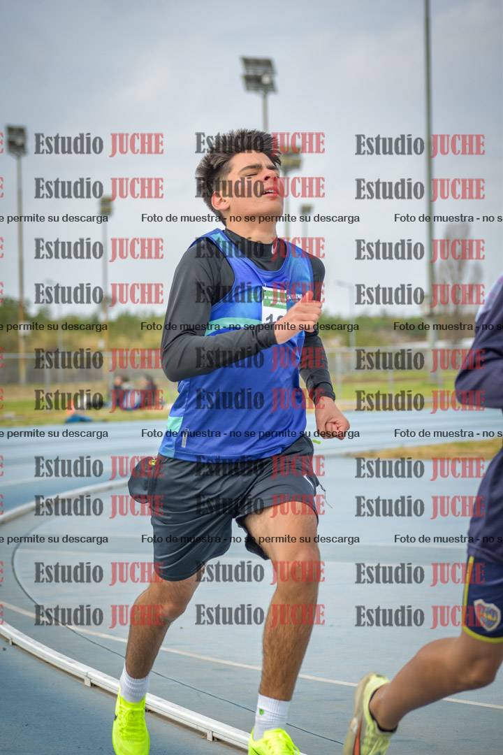 Fotos de los 600 m llanos de varones