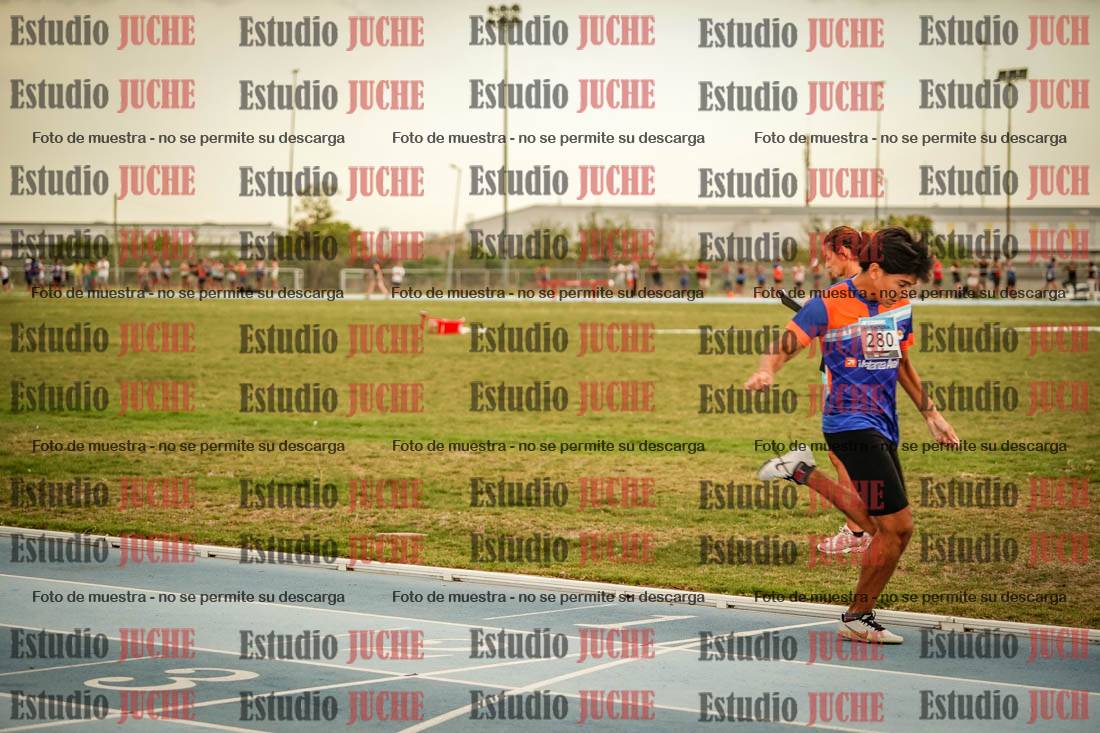 Fotos de los 600 m llanos de varones