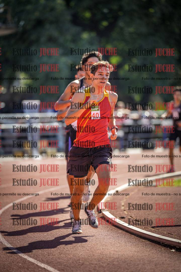 Fotos de los 800 m llanos de varones