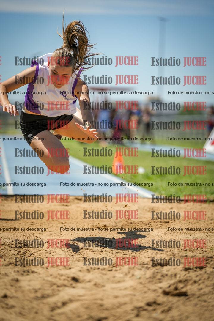 Fotos del salto triple de varones y mujeres - todas las tablas