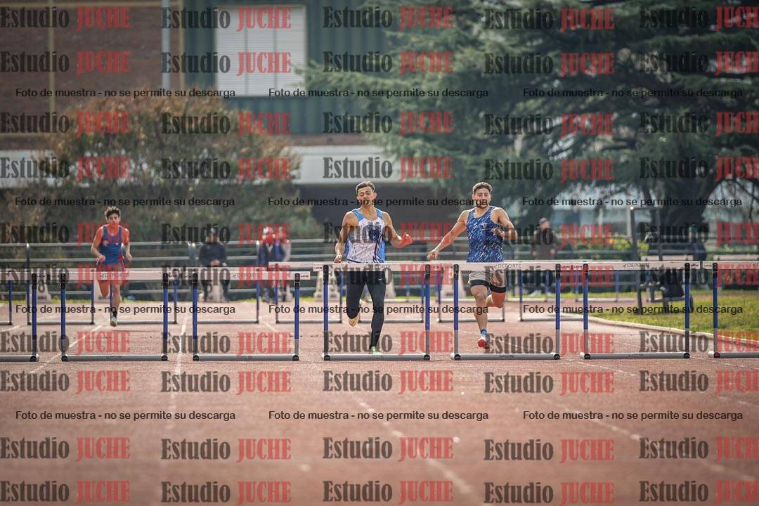 Fotos de los 400 m con vallas de varones