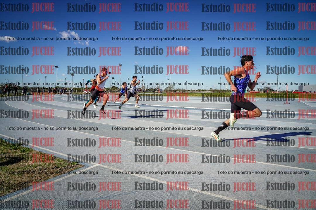 Fotos de los 200 m llanos de varones
