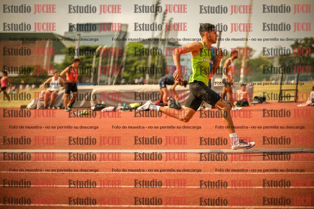 Fotos de los 400 m llanos de varones