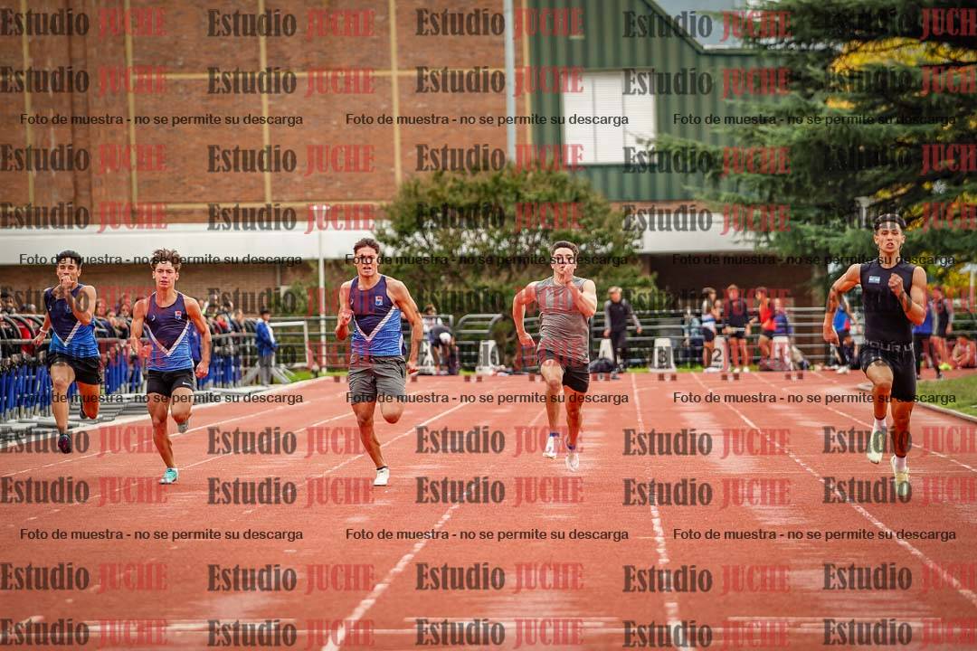 Fotos de los 100 m llanos de varones