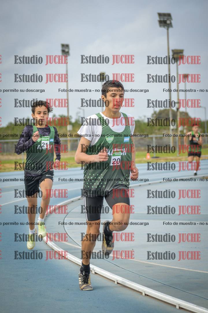 Fotos de los 600 m llanos de varones