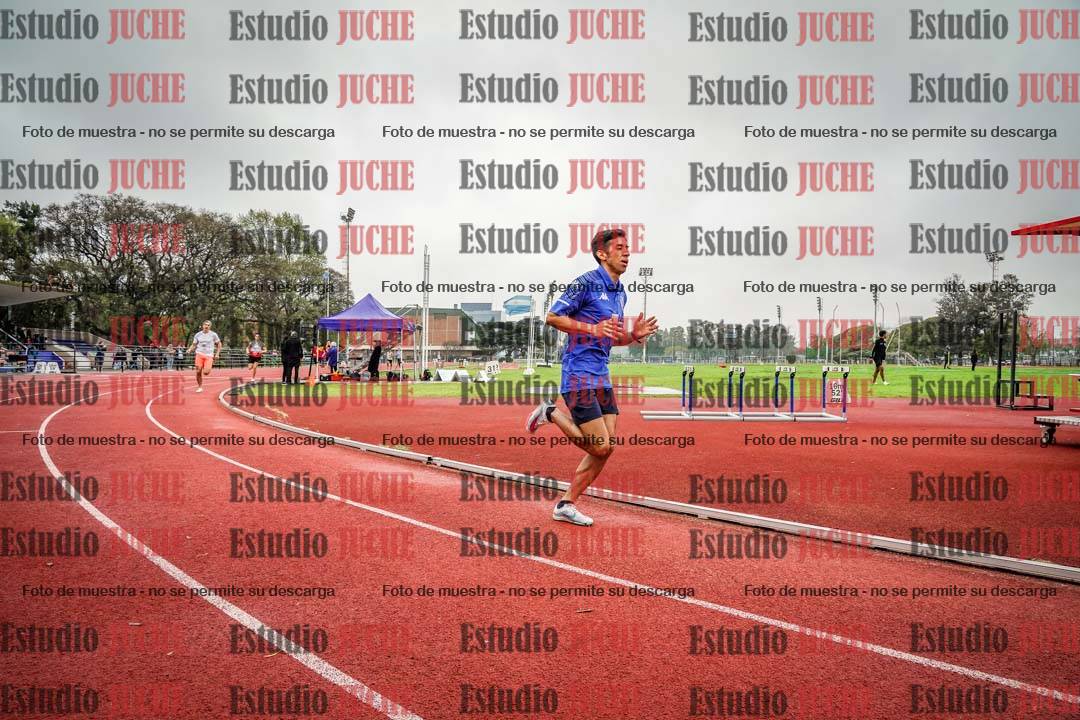 Fotos de los 800 m llanos de varones