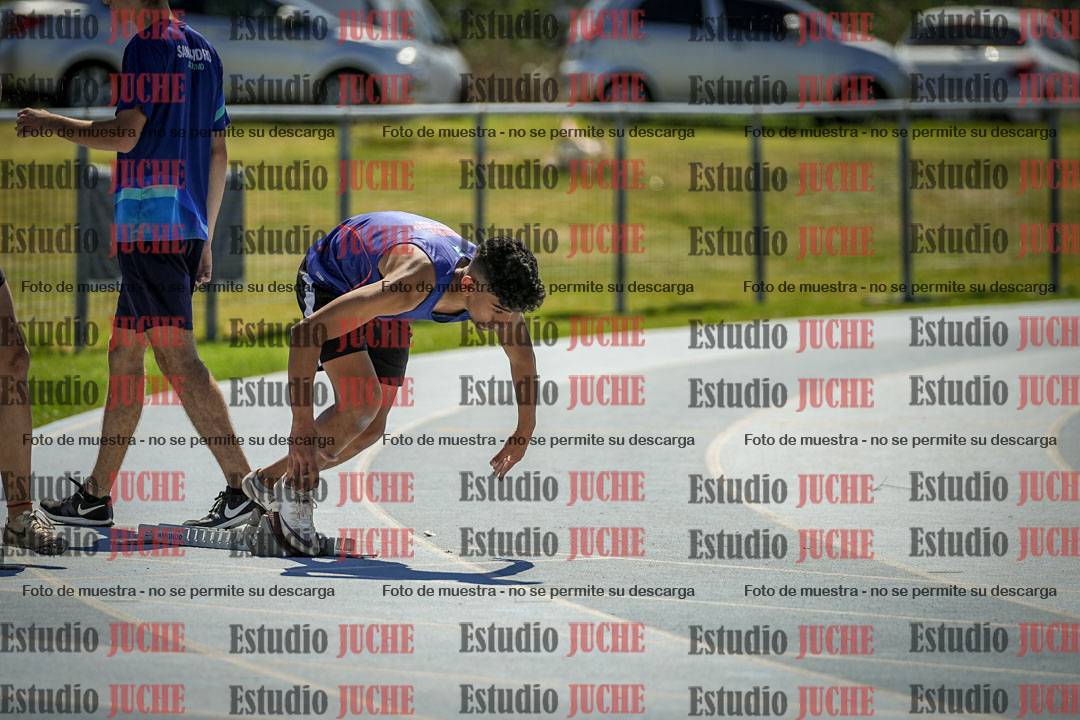Fotos de los 110 m con vallas de varones - serie 1