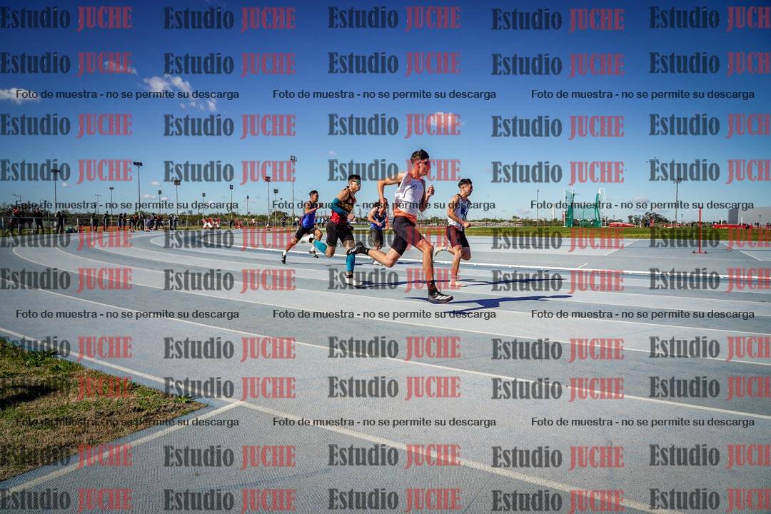 Fotos de los 200 m llanos de varones