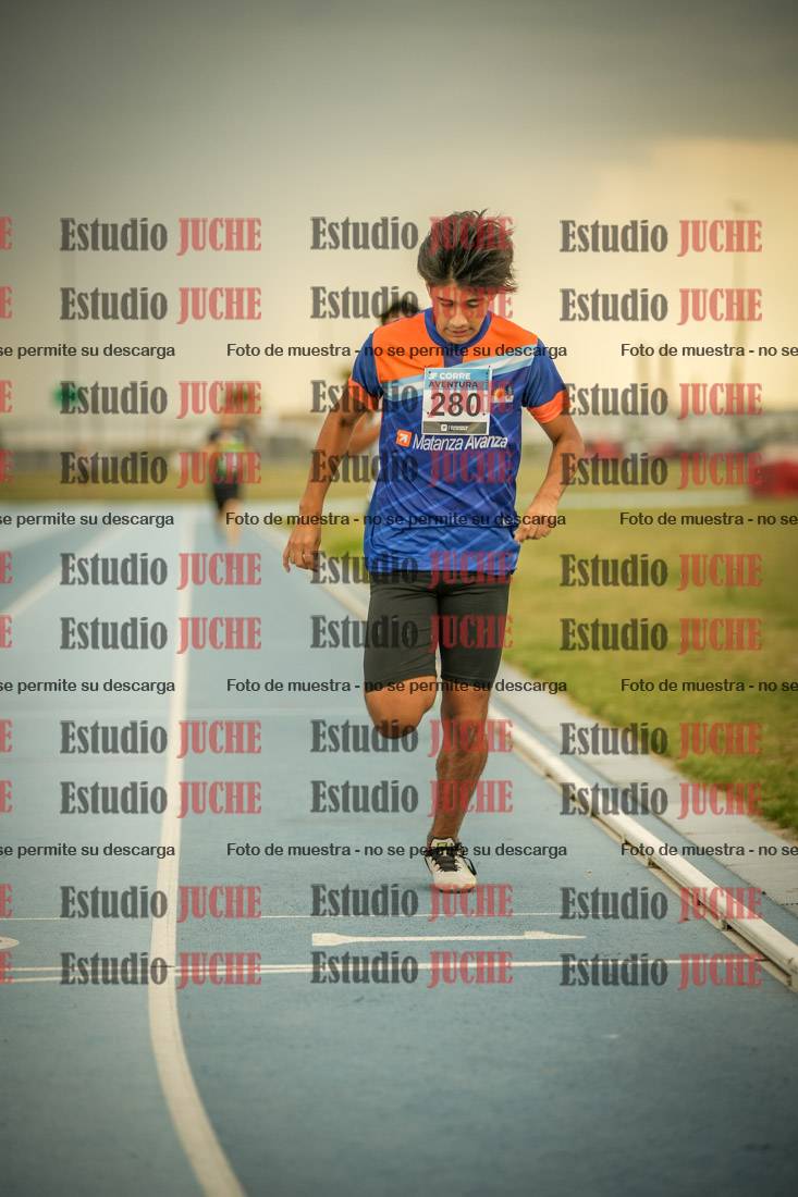 Fotos de los 600 m llanos de varones