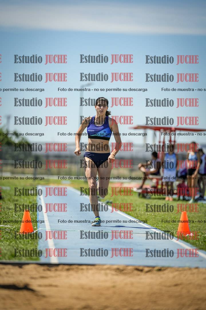 Fotos del salto triple de varones y mujeres - todas las tablas