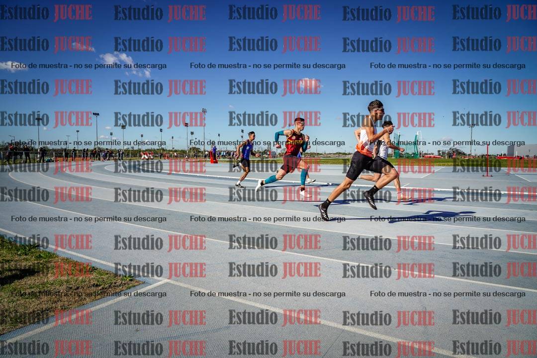 Fotos de los 200 m llanos de varones