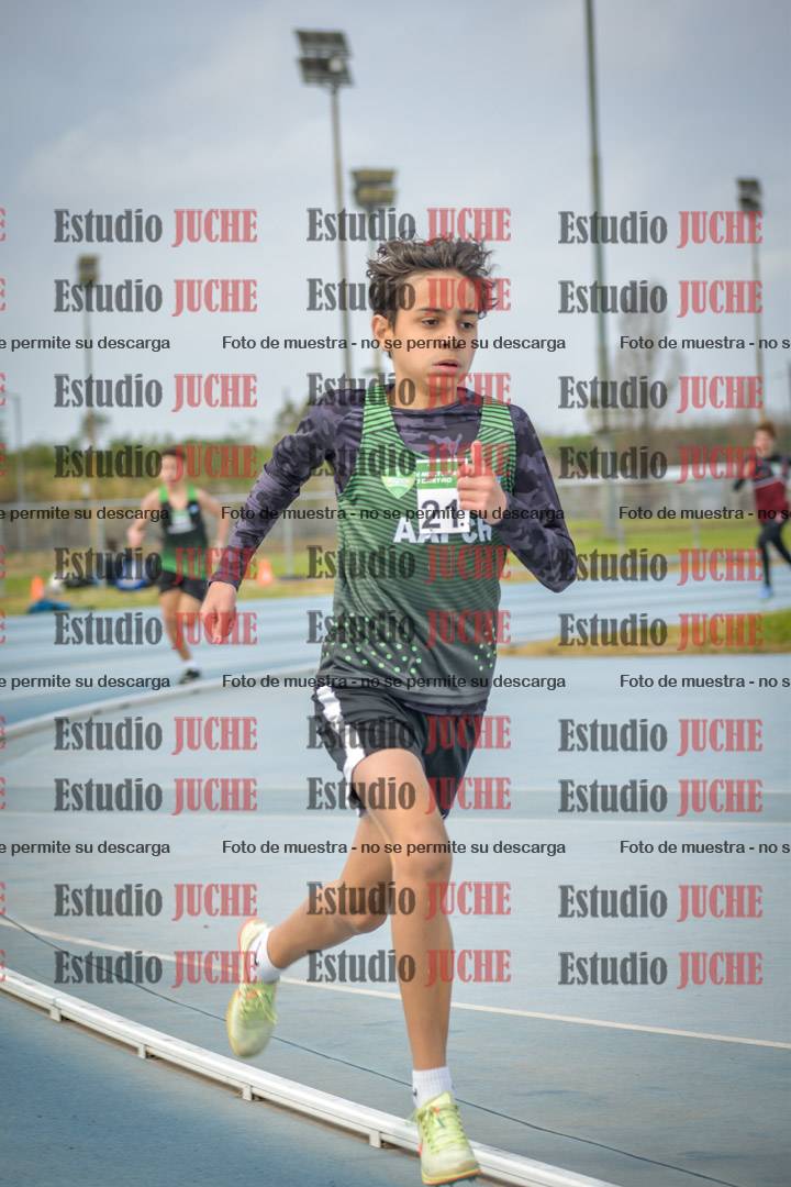 Fotos de los 600 m llanos de varones
