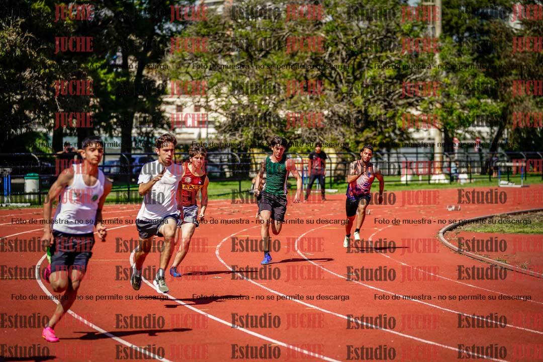Fotos de los 200 m llanos de varones