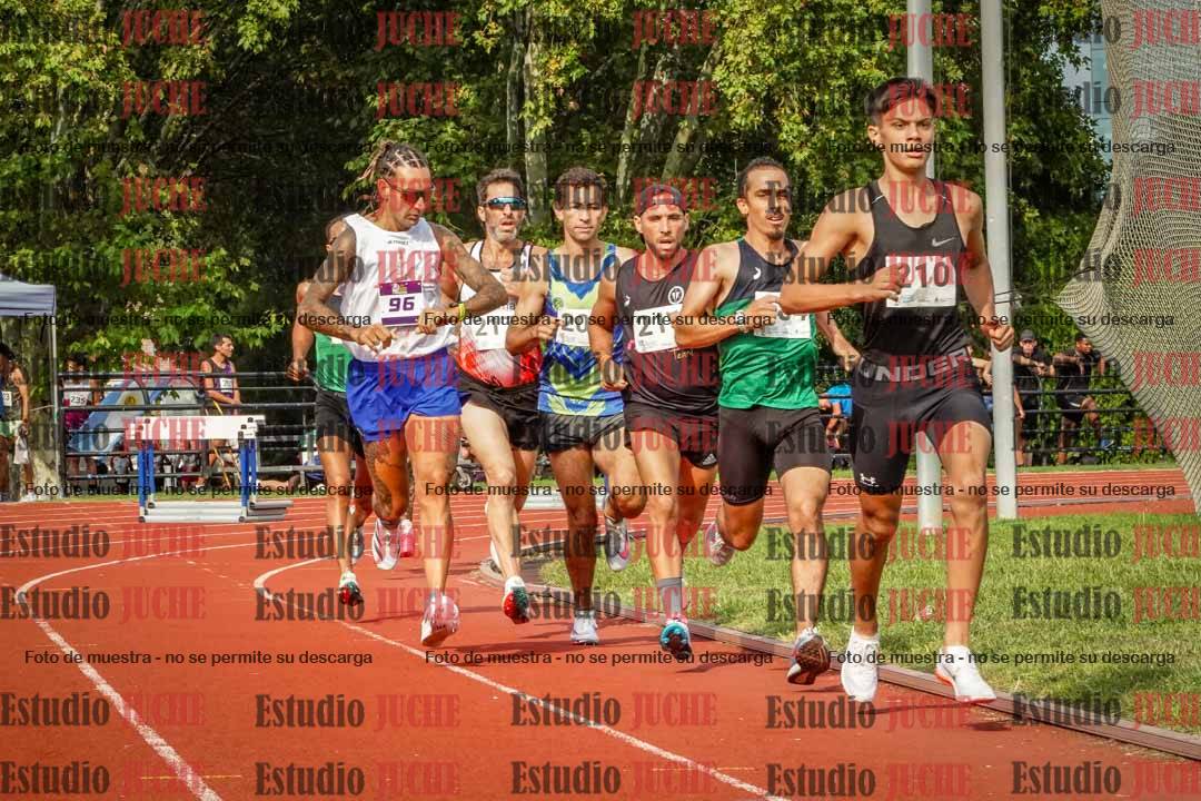 Fotos de los 3000 m llanos de varones