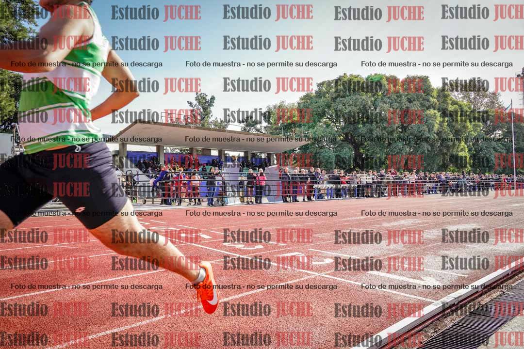 Fotos de los 100 m llanos de varones