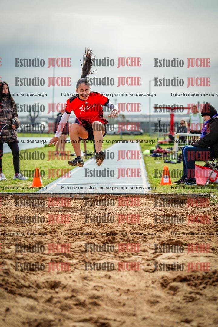 Fotos del salto en largo de mujeres - todas las categorías (incluye combinadas)