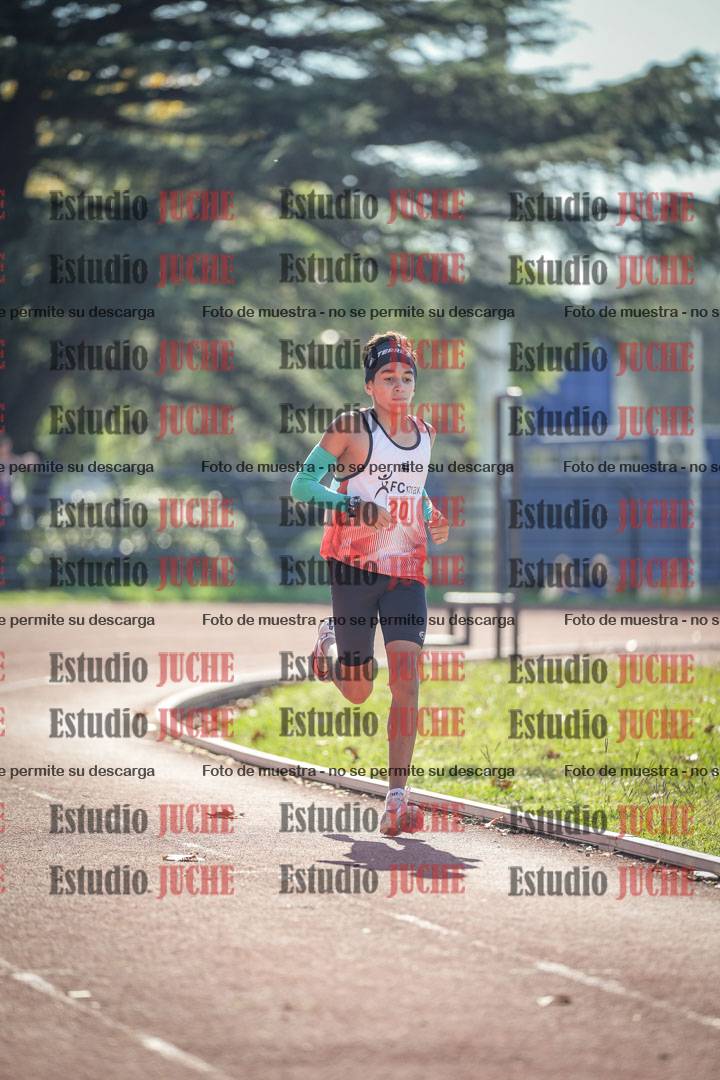 Fotos de los 2400 m llanos de varones