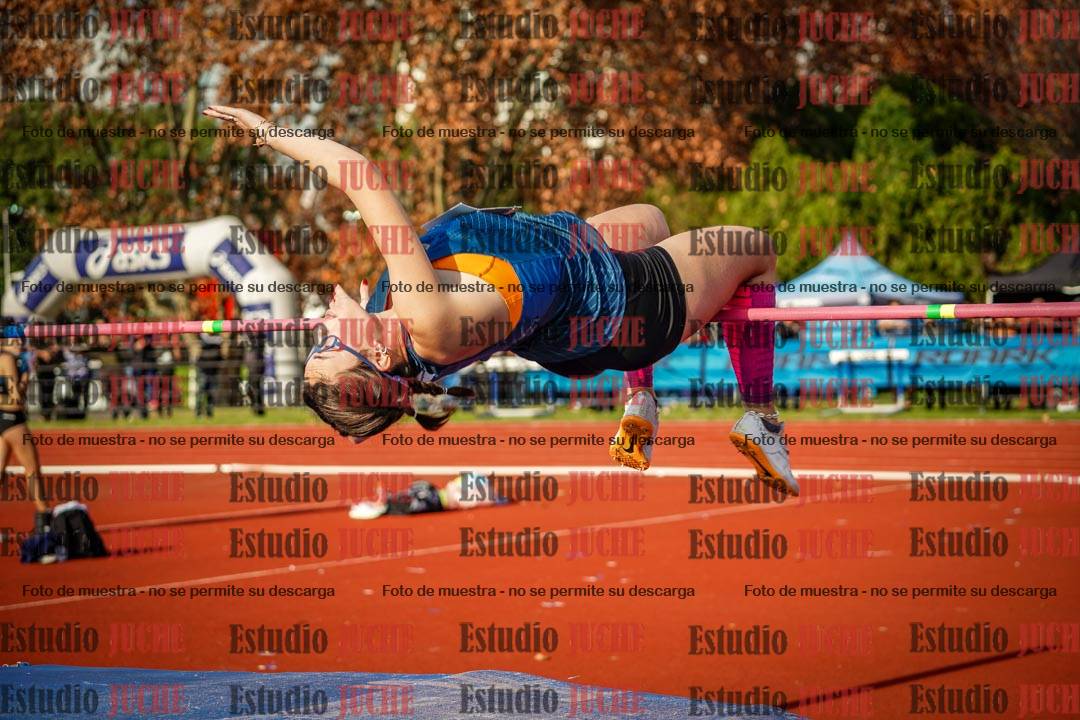 Fotos del salto en alto de mujeres