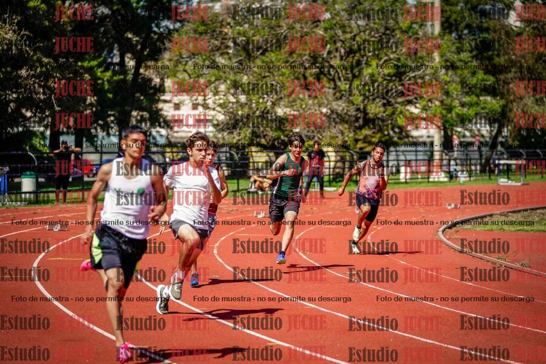 Fotos de los 200 m llanos de varones