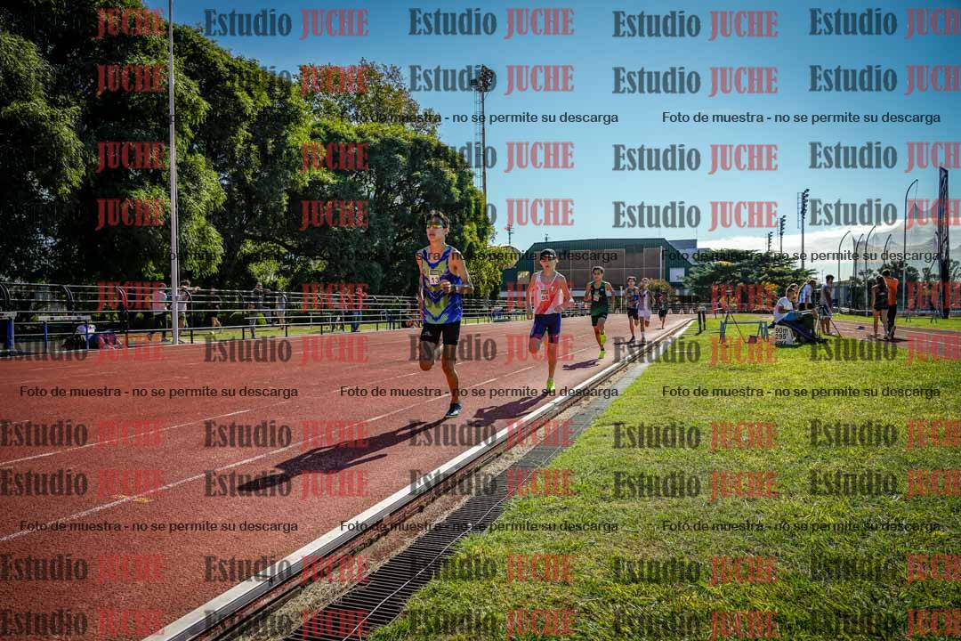 Fotos de los 2400 m de varones