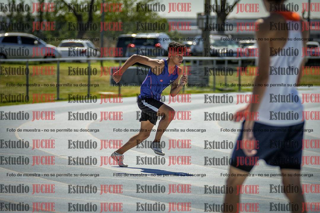 Fotos de los 110 m con vallas de varones - serie 1